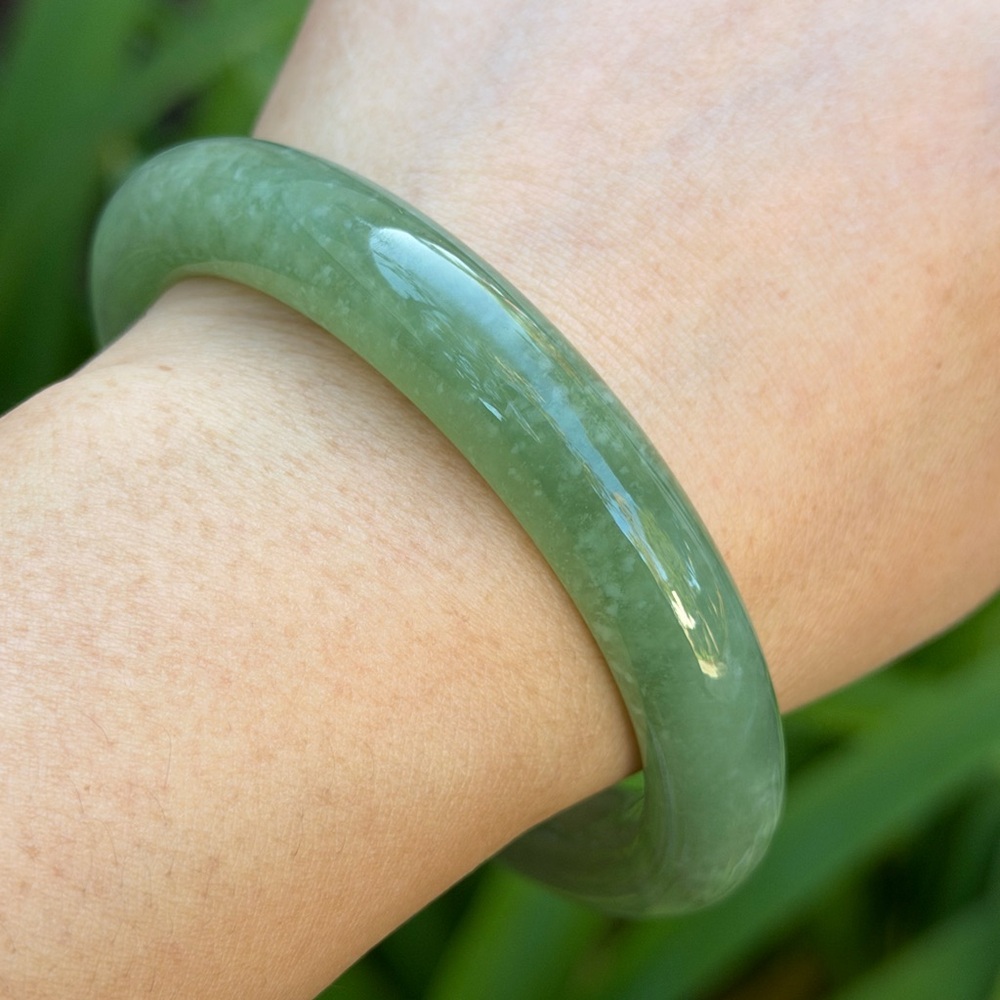 62mm inner diameter green xiuyu jade bangle 0771 - Picture 9 of 12